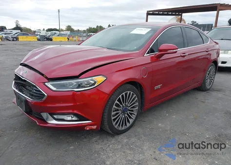 2017 Ford Fusion Energi Titanium из США, поврежденный, VIN 3FA6P0SU4HR284353